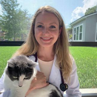 Dr. Victoria Nihls